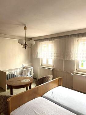 Schlafzimmer im Dachgeschoss - 