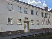 Ansicht Hauseingang - 4 Zimmer Etagenwohnung zum Kaufen in Potsdam