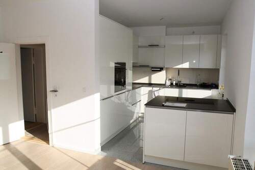 Küche mit moderner Ausstattung - 4 Zimmer Etagenwohnung in Potsdam