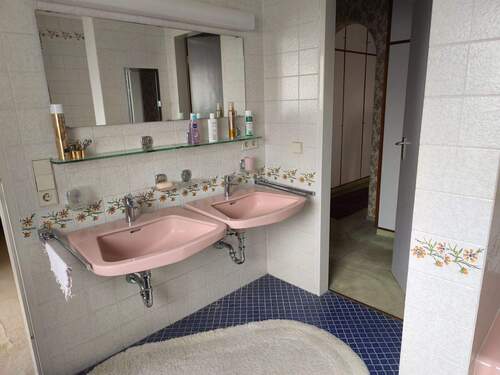 Teilansicht Badbereich Ausgang - 