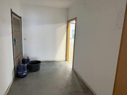 Eingangsbereich Büro - 