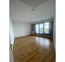 Vermietete, sonnige Stadtwohnung mit Aufzug und Tiefgarage - Berlin Charlottenburg