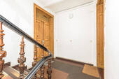Treppenhaus - 1 Zimmer Etagenwohnung in Berlin