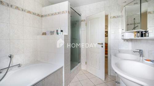 1. OG Badezimmer 2 - 