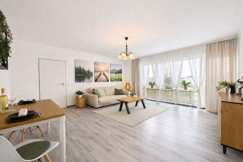 Wohnzimmer - Top Preis-Leistung: Eigentumswohnung mit Balkon in Korbach - ideal zum Wohnen oder Vermieten