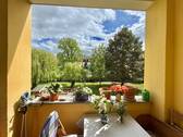 Loggia - 3-Zimmer-Wohnung mit Loggia und Blick ins Grüne im beliebten Striesen