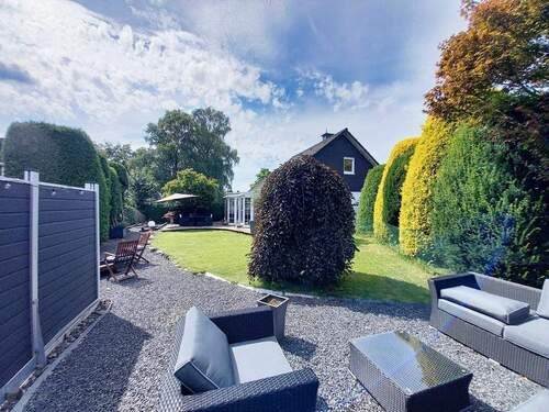 Terrasse hinterer Gartenbereich - 