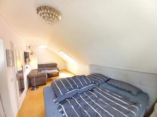 Schlaf- und Wohnzimmer - 