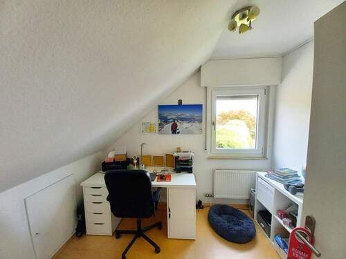 Büro/Gästezimmer 1. OG - 