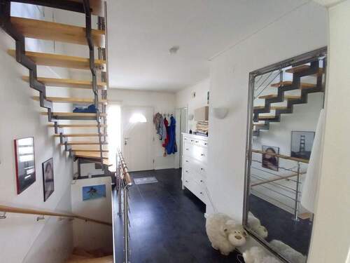 Flur/Eingangsbereich - Einfamilienhaus mit 121,00 m² in Overath zum Kaufen