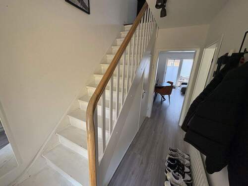 Flur im EG - 5 Zimmer Reihenmittelhaus in Stade