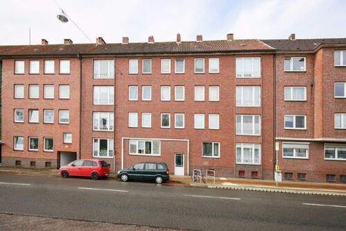 Außenansicht - Mehrfamilienhaus, Wohnhaus zum Kaufen in Wilhelmshaven-Heppens