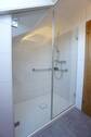 Renoviertes Bad mit Dusche - 