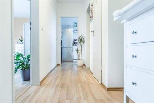 Flur - 2 Zimmer Etagenwohnung in Adendorf