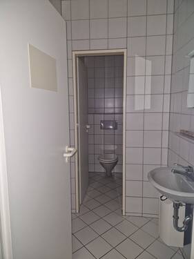 WC 2.jpg - 