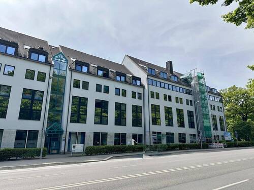 Straßenansicht - 2 Zimmer Etagenwohnung zum Kaufen in Chemnitz
