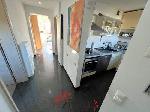 2- Diele - 3 Zimmer Etagenwohnung zum Kaufen in Esslingen am Neckar / Oberesslingen