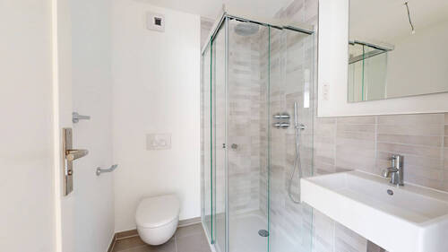 Zweites Badezimmer - 