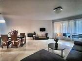 Wohnzimmer - Charmante 2,5 Zi. Wohnung mit gehobene Ausstattung und Loggia in perfekter Lage in Baden-Baden!!!