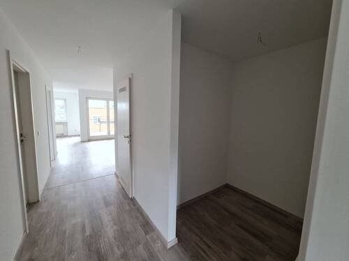 Eingangsbereich.jpg - 2 Zimmer Etagenwohnung zum Kaufen in Hartmannsdorf