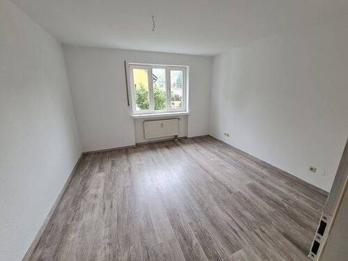 Schlafzimmer 1.jpg - 2 Zimmer Etagenwohnung in Hartmannsdorf