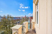 Blick vom Balkon 2 auf Rathaus - 