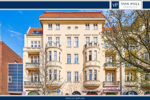Titelbild - Stilvolle Altbauwohnung in bester Lage von Pankow - drei Zimmer und zwei Balkone