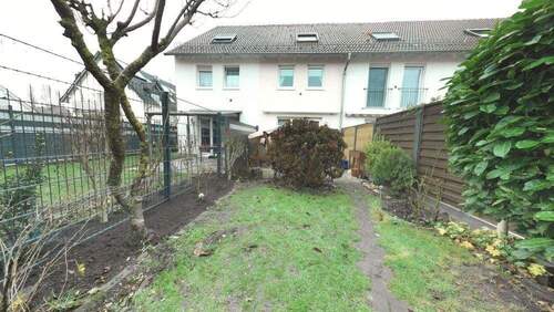 Garten - 4 Zimmer Reihenmittelhaus zum Kaufen in Raunheim