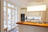 Küche mit Terrassenzugang - 