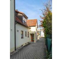 Wohlfühlen leicht gemacht - 2-Zi-Erdgeschosswohnung mit Terrasse und Gartenanteil in Langenzenn