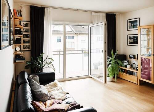 Wohnen - (KI generiert) - Etagenwohnung mit 74,00 m² in Heidelberg zum Kaufen