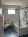 Bad mit Wanne - 