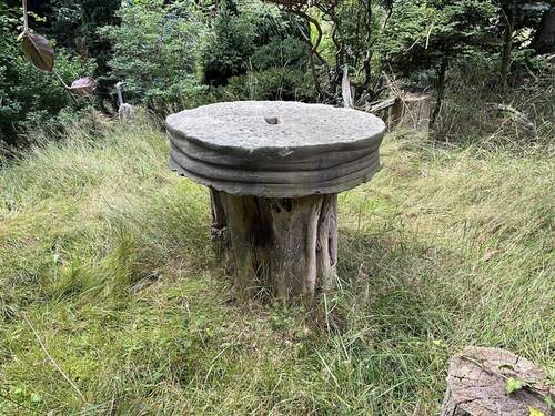Garten Steintisch - Einfamilienhaus mit 91,00 m&sup2; in Döbern zum Kaufen