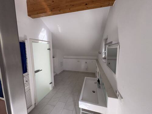 Badezimmer Ansicht 1 - 