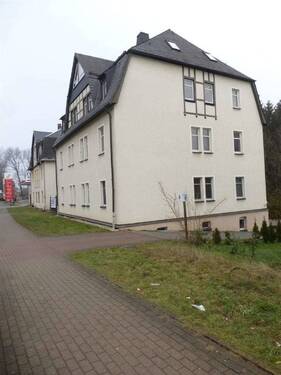 Außenansicht - Große Familienwohnung in Zentraler Lage