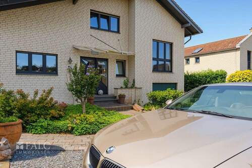 Vorderansicht - 8 Zimmer Mehrfamilienhaus, Wohnhaus in Wegberg