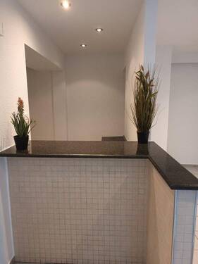 Empfang - Büro mit 59,00 m&sup2; in Köln zur Miete