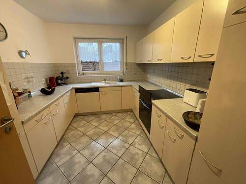 EG_Küche_www.villingen.immobilien - Doppelhaushälfte mit 144,00 m² in Villingen-Schwenningen zum Kaufen