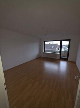 Wohnzimmer - 2 Zimmer Etagenwohnung zur Miete in Wedel