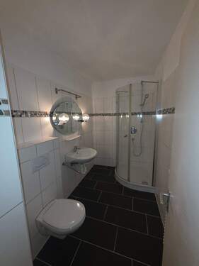 Badezimmer - Etagenwohnung mit 57,00 m&sup2; in Wedel zur Miete