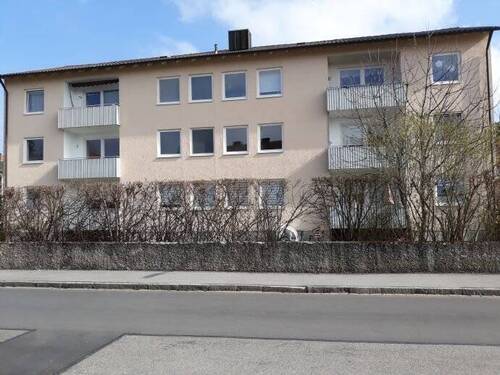 Außenansicht - schöne 4-Zimmer Wohnung - 710,00&nbsp;EUR Kaltmiete, ca.&nbsp; 79,00&nbsp;m&sup2;&nbsp;Wohnfl&auml;che