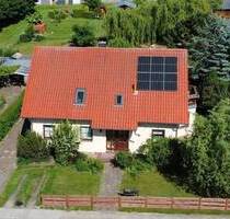 Zwei Wohneinheiten, viele Möglichkeiten - Gepflegtes Zweifamilienhaus mit großem Garten in Schönermark