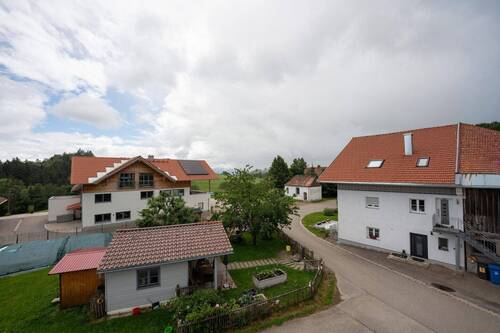 Bild 2 - 4 Zimmer Etagenwohnung zur Miete in Buchenberg