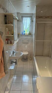 Blick ins Badezimmer - 
