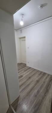 Flur - Etagenwohnung mit 47,00 m&sup2; in Essen zur Miete