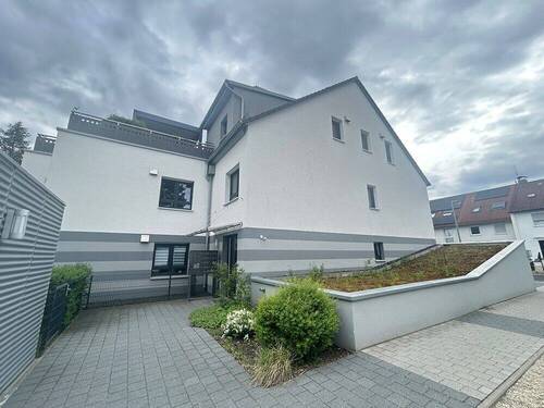 Einfahrt Tiefgarage - Etagenwohnung mit 56,00 m&sup2; in Nürnberg / Eibach zur Miete