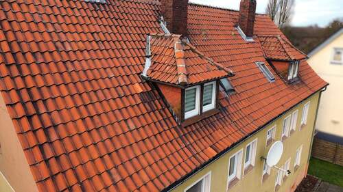 Dach vorne.JPG - Mehrfamilienhaus, Wohnhaus in Nordenham zum Kaufen