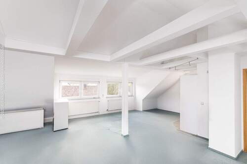 Schlafzimmer / Büro - DG - 