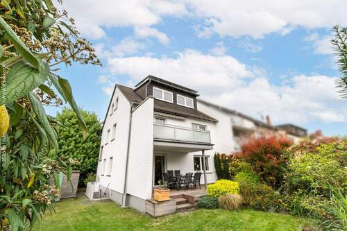 Gartenansicht - 5 Zimmer Doppelhaushälfte zum Kaufen in Neu-Isenburg