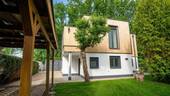A_Haus_von_der_Seite - 